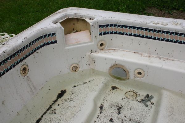 Spa Removal Service in Roanoke